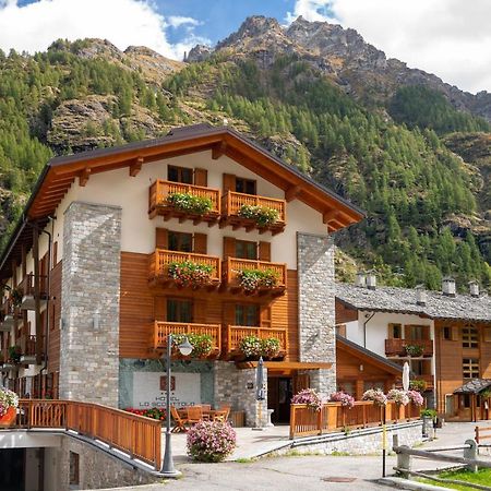 Lo Scoiattolo Hotel Gressoney-La-Trinite Exterior photo