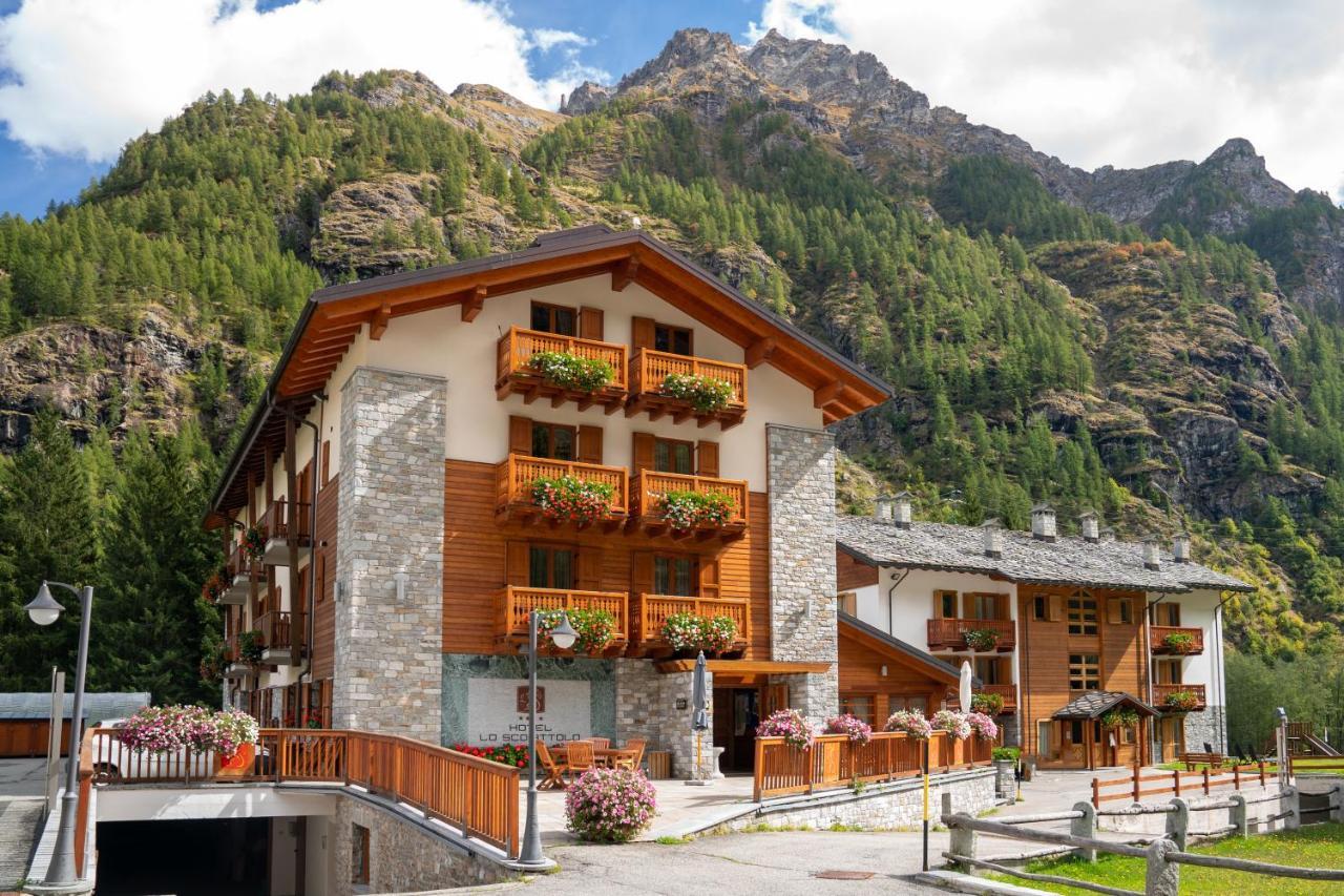 Lo Scoiattolo Hotel Gressoney-La-Trinite Exterior photo